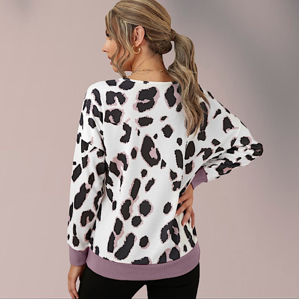 LEOPARD PRINT SWEATSHIRT - Picture 7 of 9